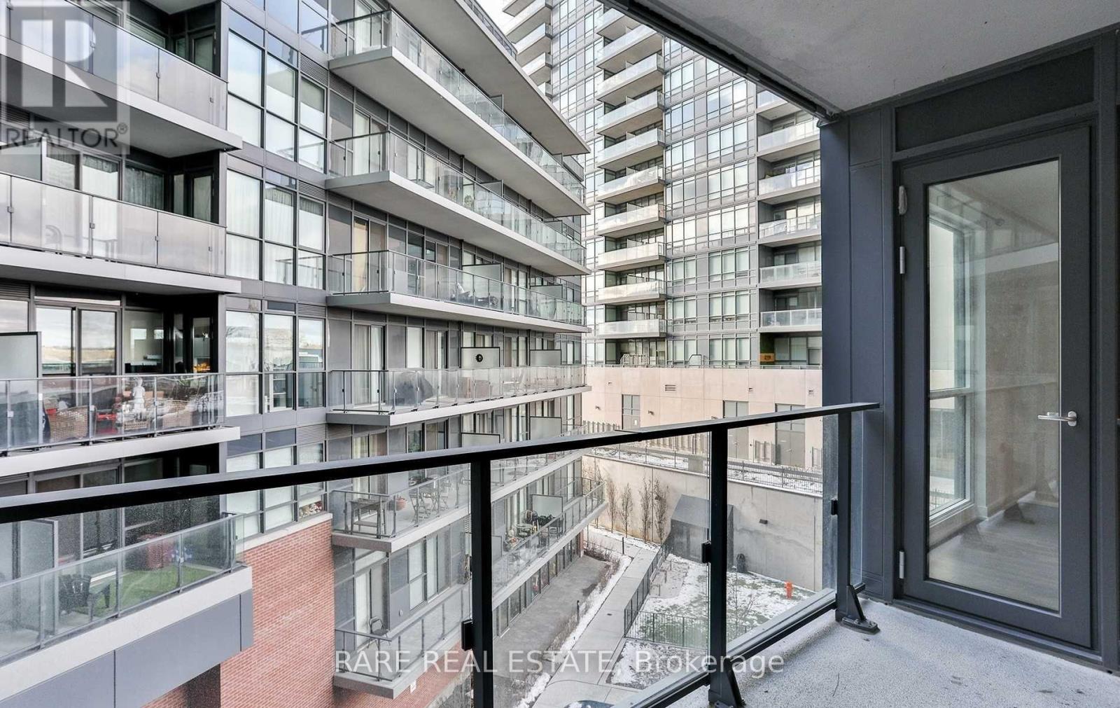 422 - 10 PARK LAWN ROAD — photo 16