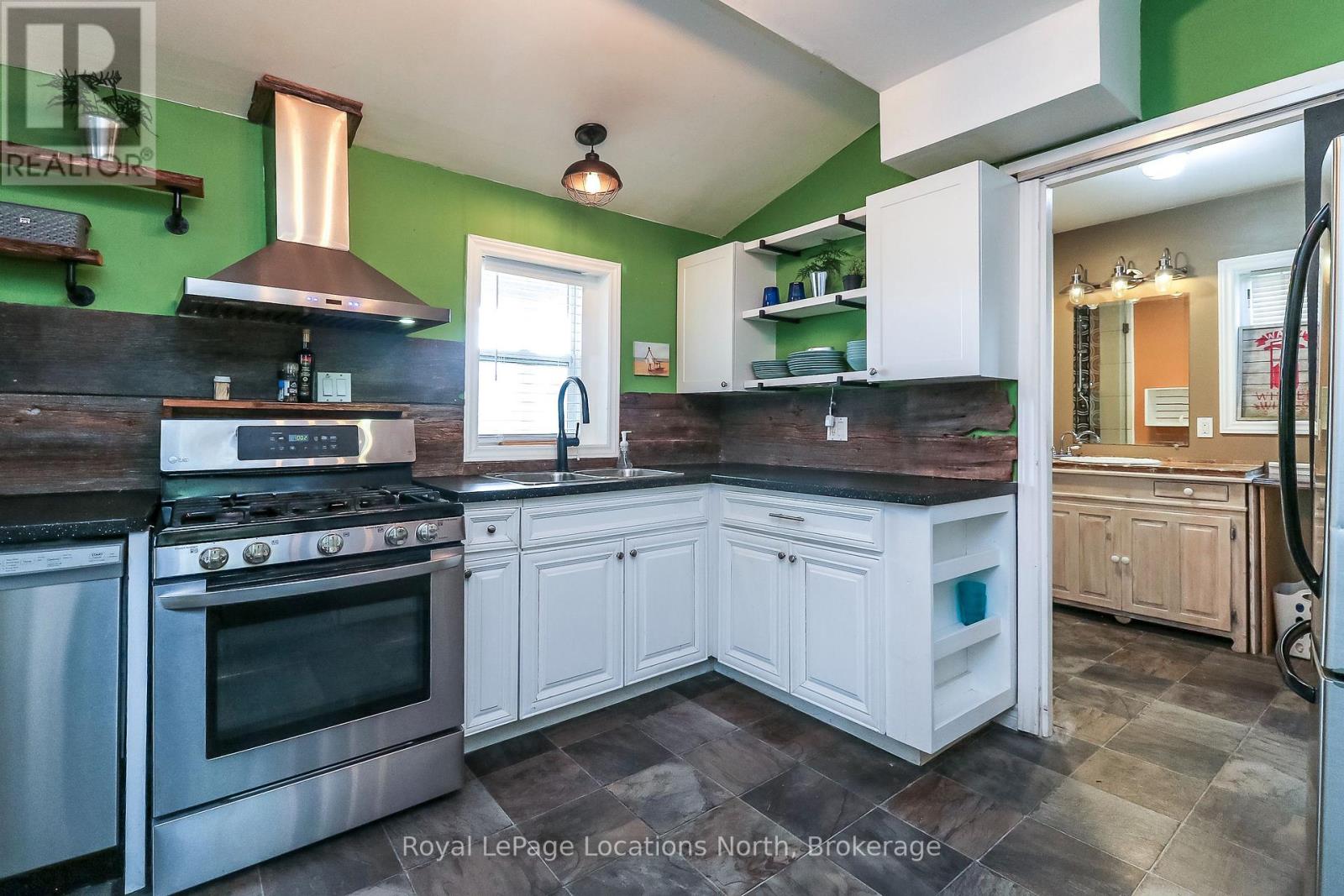 74 RODNEY STREET - 14
