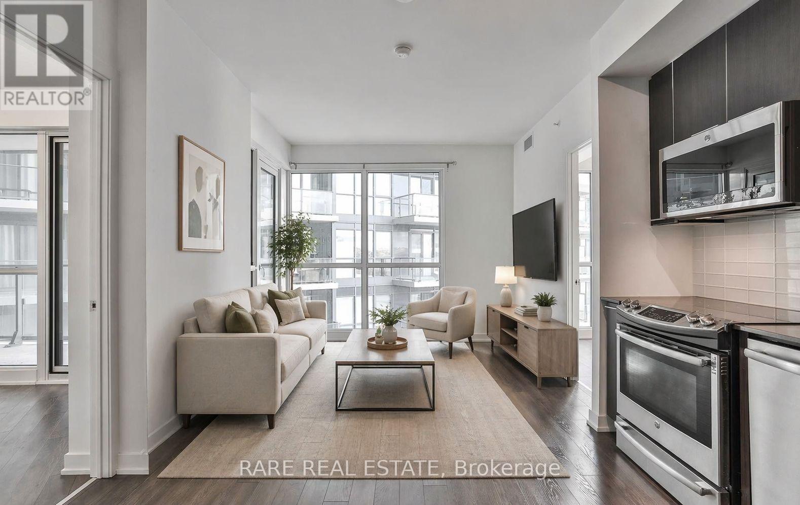 #422 10 PARK LAWN ROAD - 1
