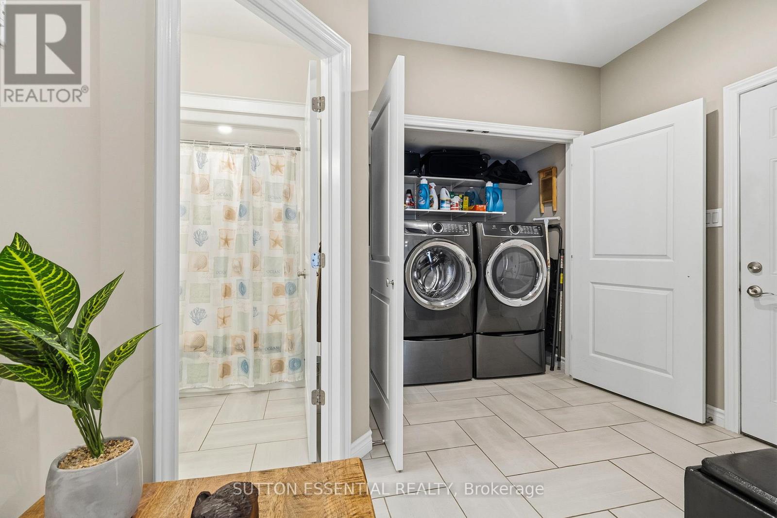 45B CENTRE STREET - 43