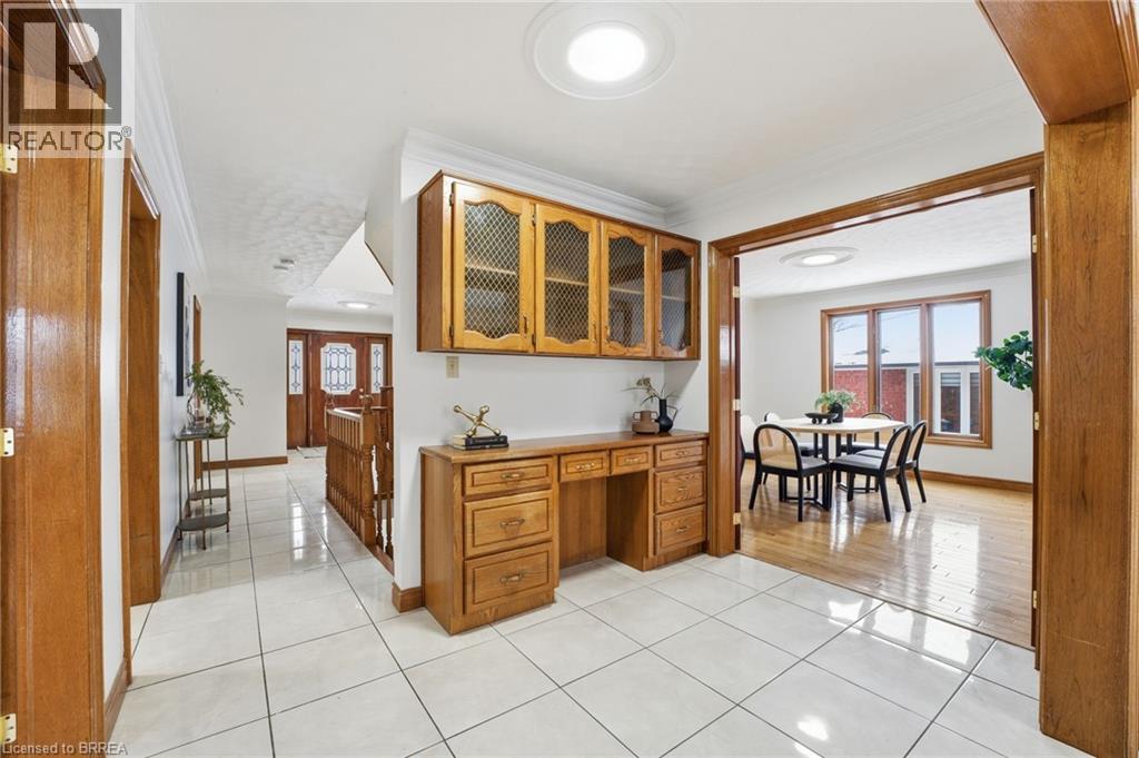 75 LUDLOW Crescent — photo 8