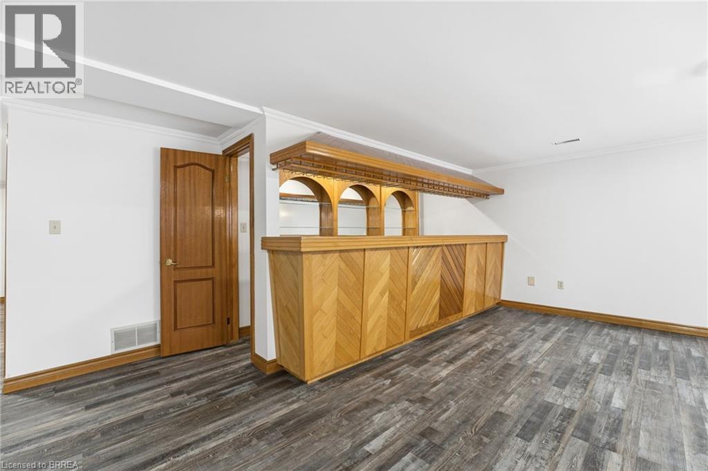 75 LUDLOW Crescent — photo 34