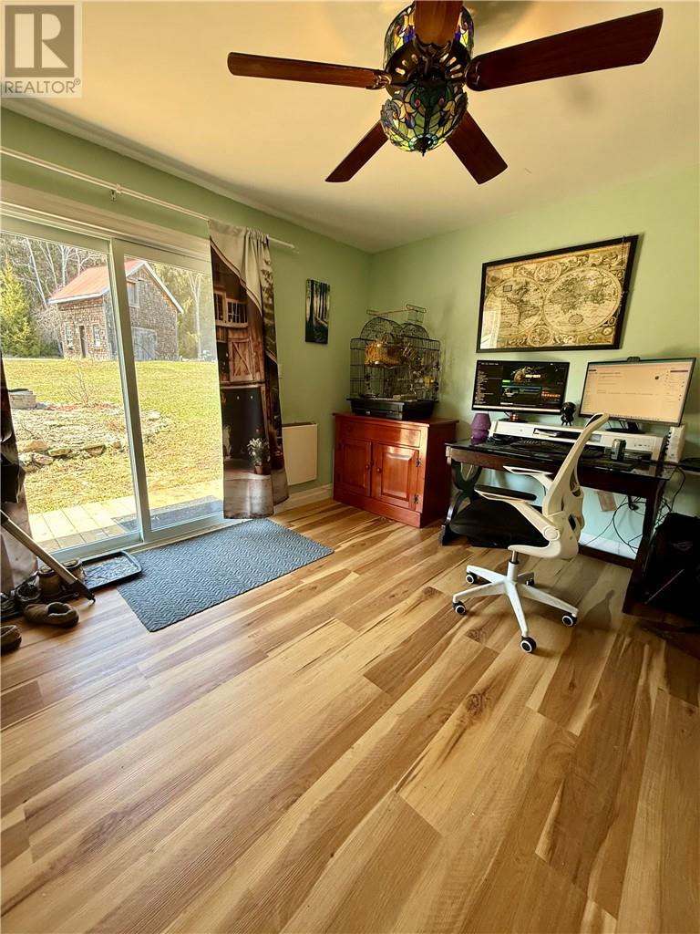 50 Scotts Bluff — photo 18