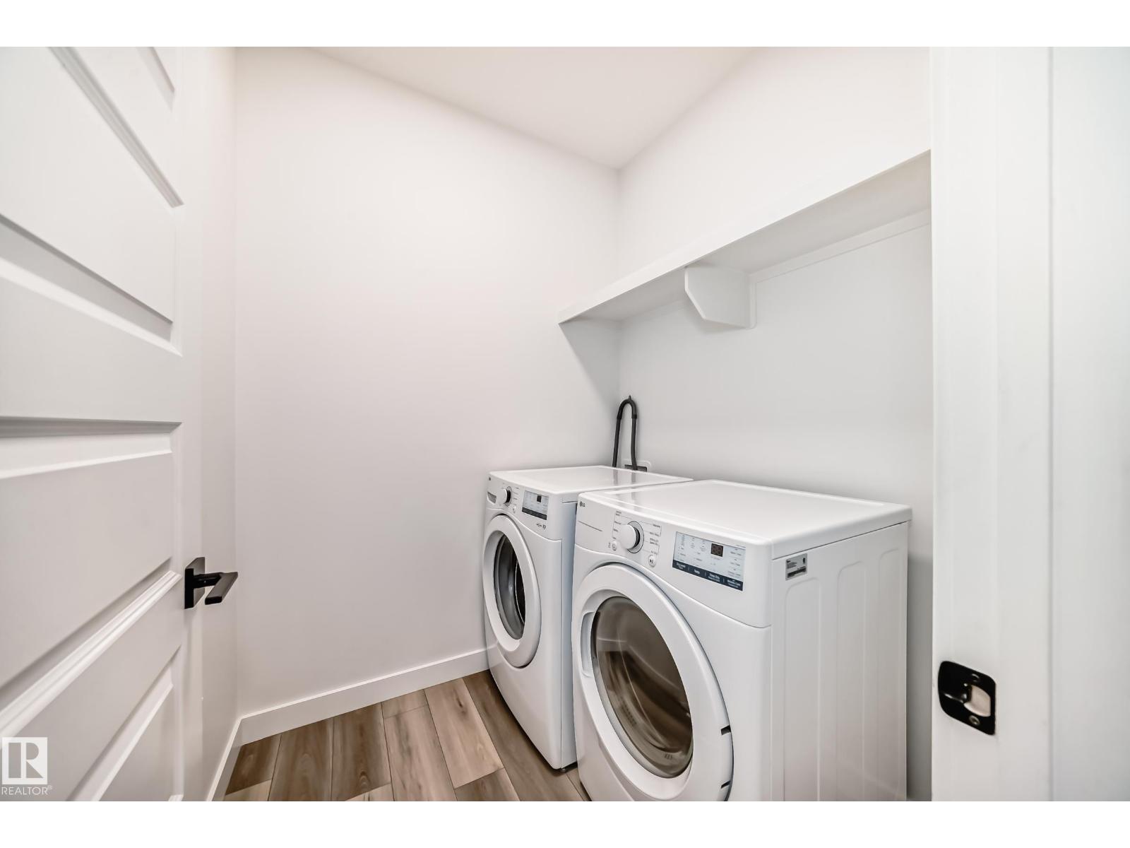 #38 1910 Collip VW SW, Edmonton