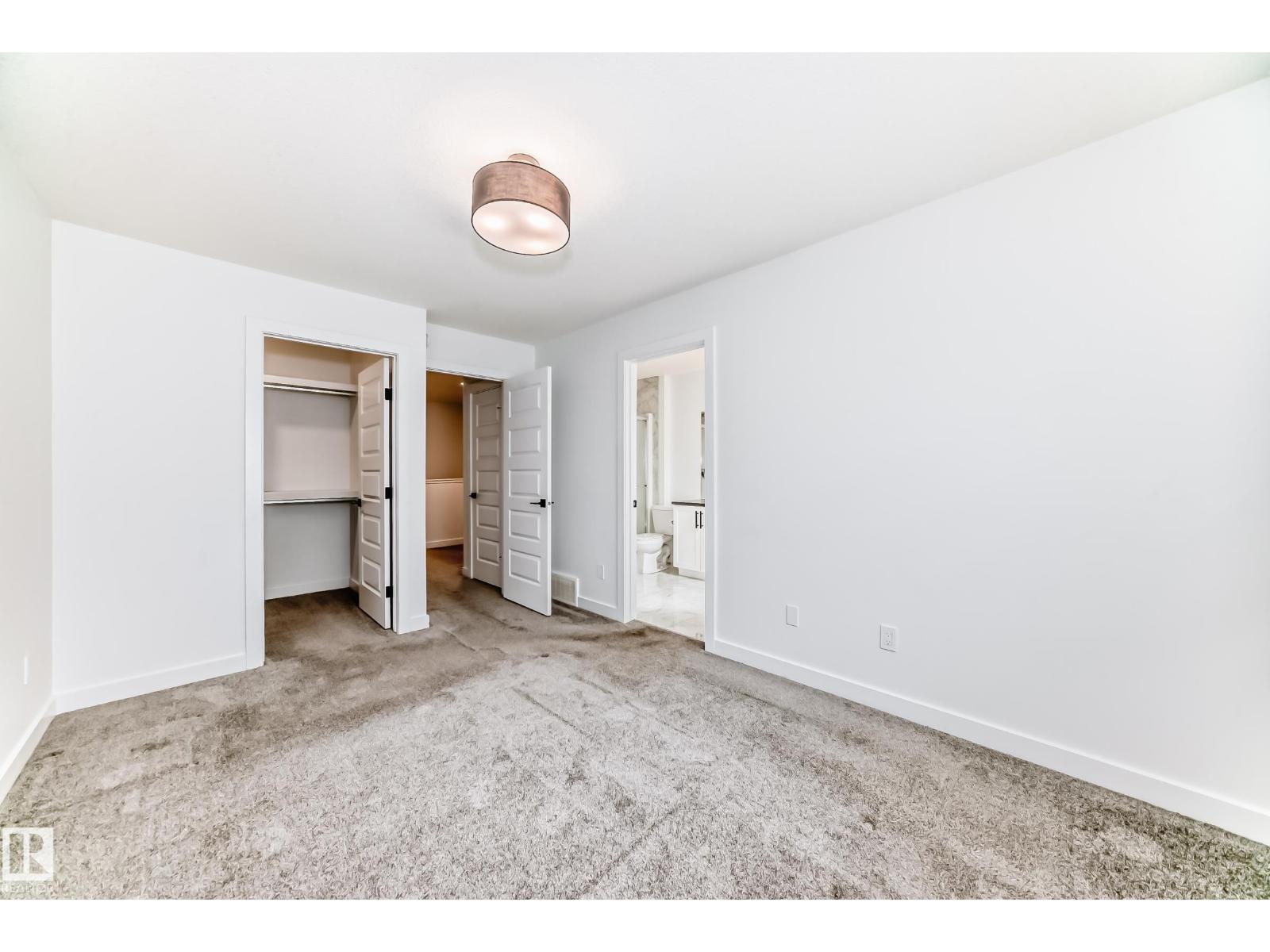 #38 1910 Collip VW SW, Edmonton