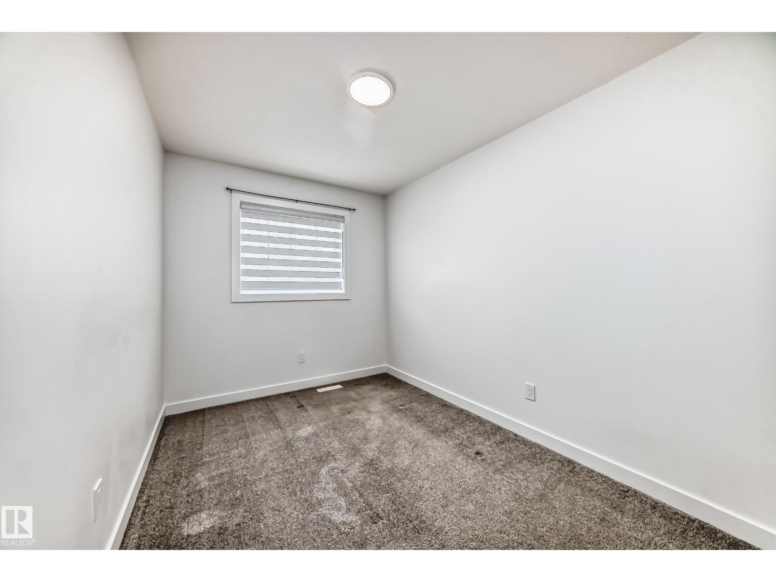 #38 1910 Collip VW SW, Edmonton