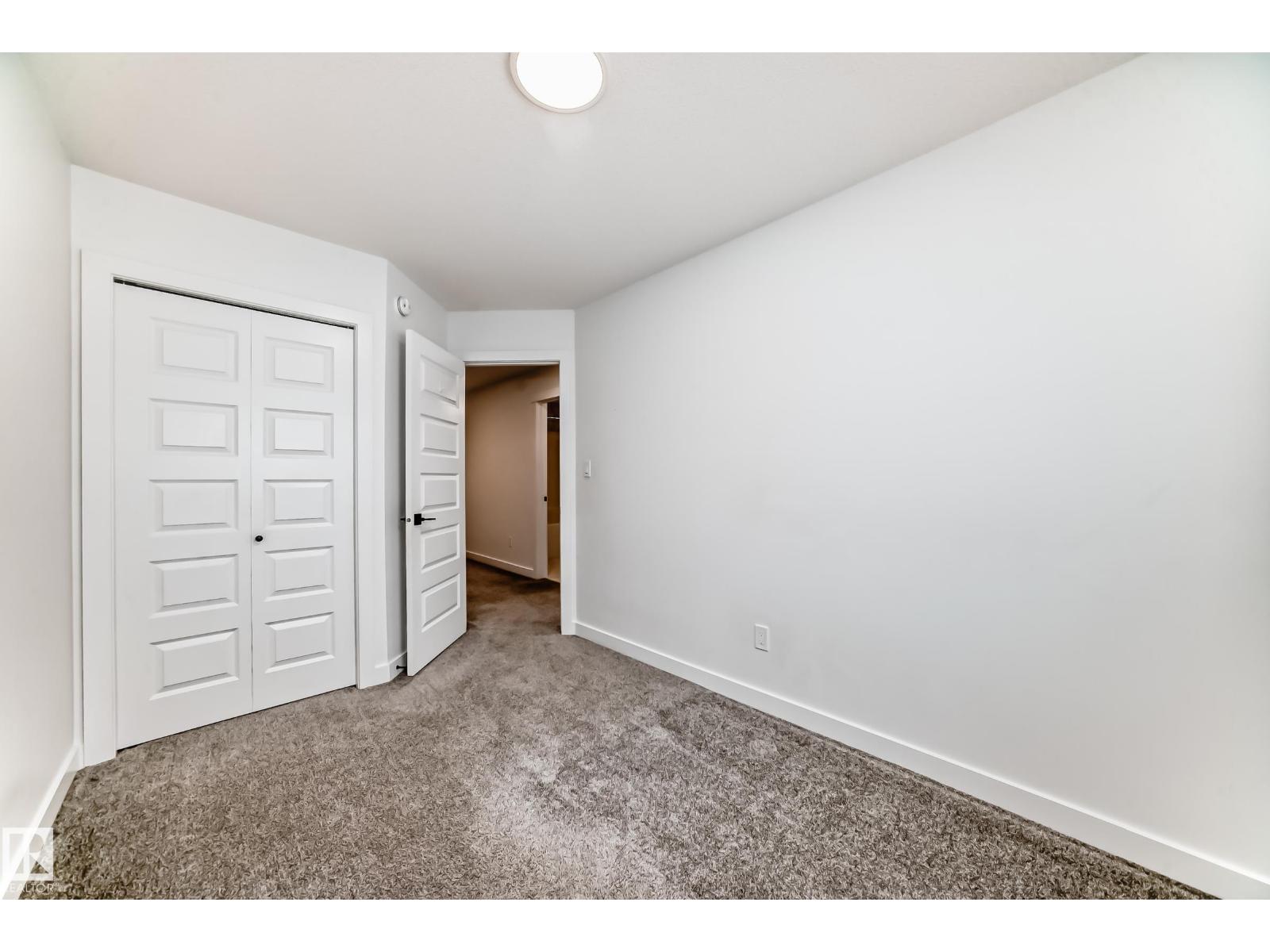 #38 1910 Collip VW SW, Edmonton