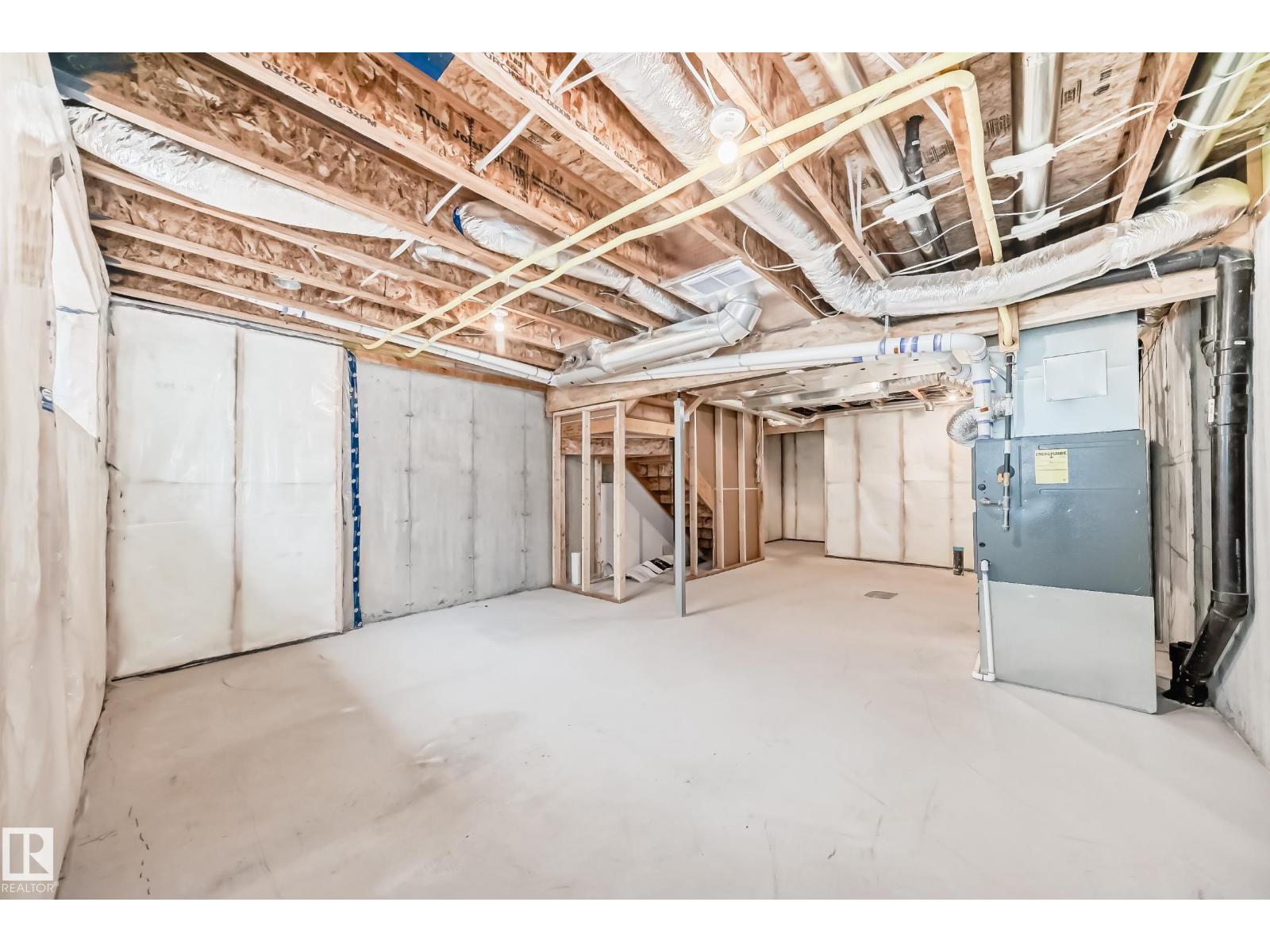 #38 1910 Collip VW SW, Edmonton