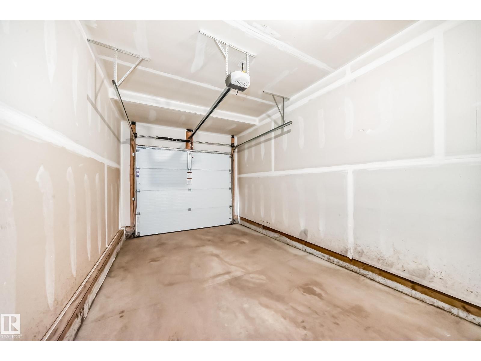 #38 1910 Collip VW SW, Edmonton