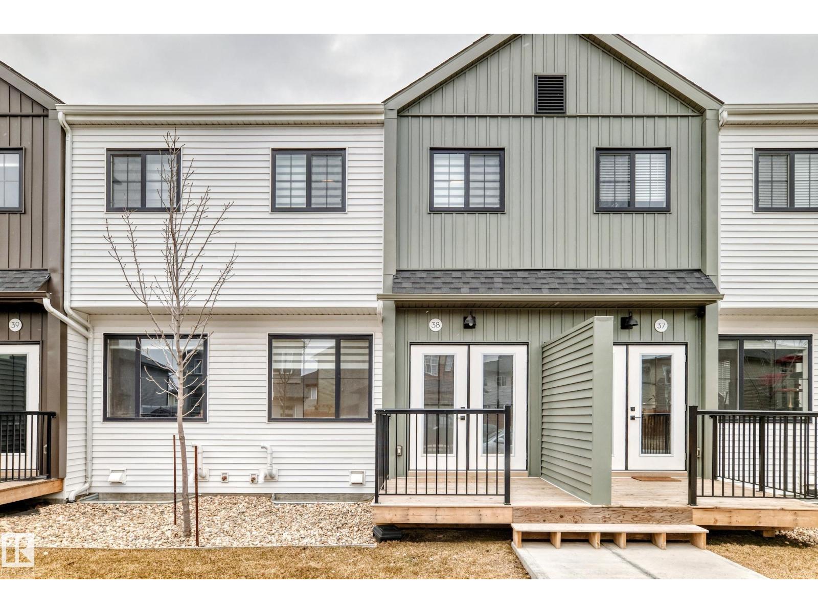 #38 1910 Collip VW SW, Edmonton