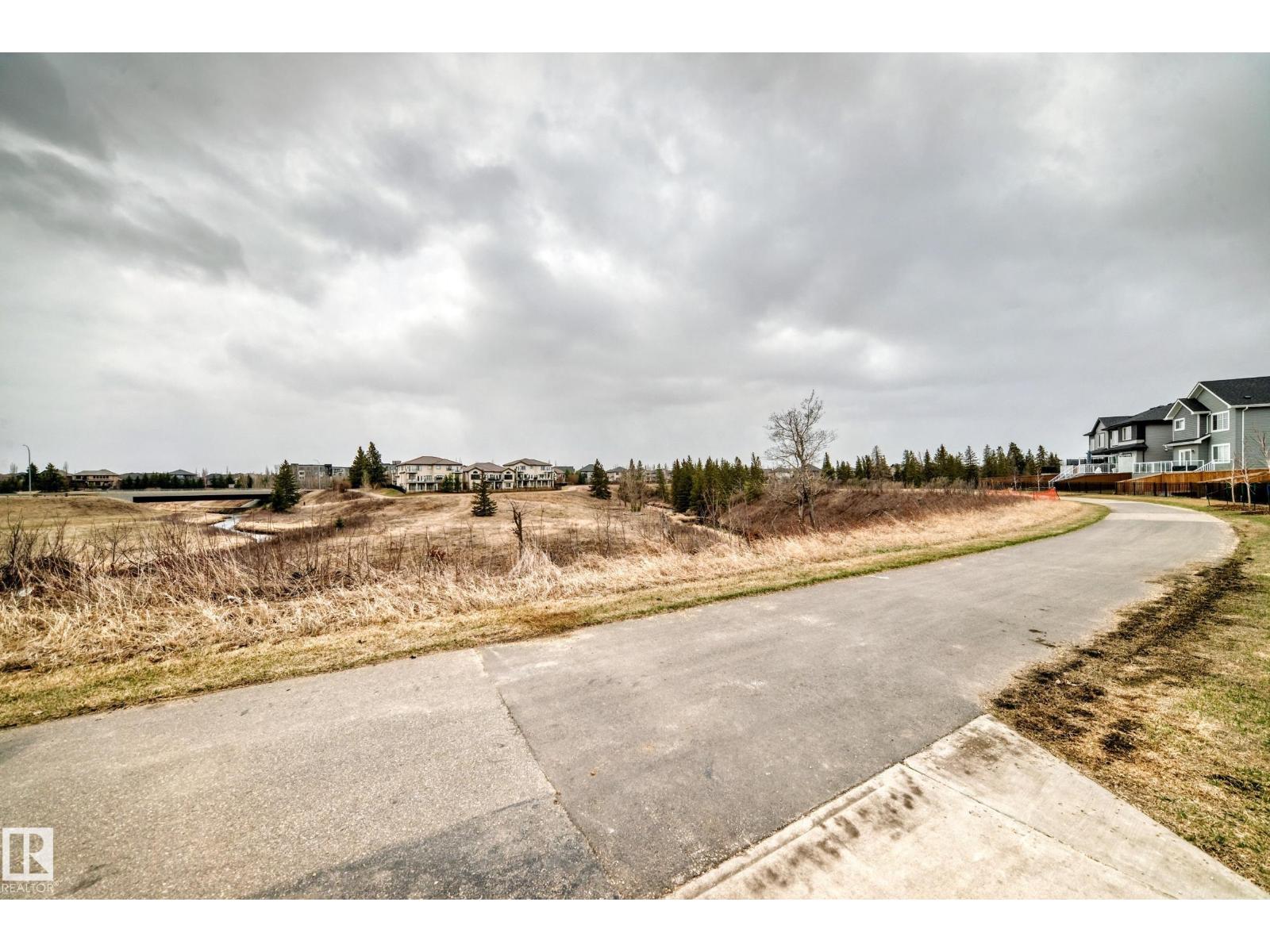 #38 1910 Collip VW SW, Edmonton