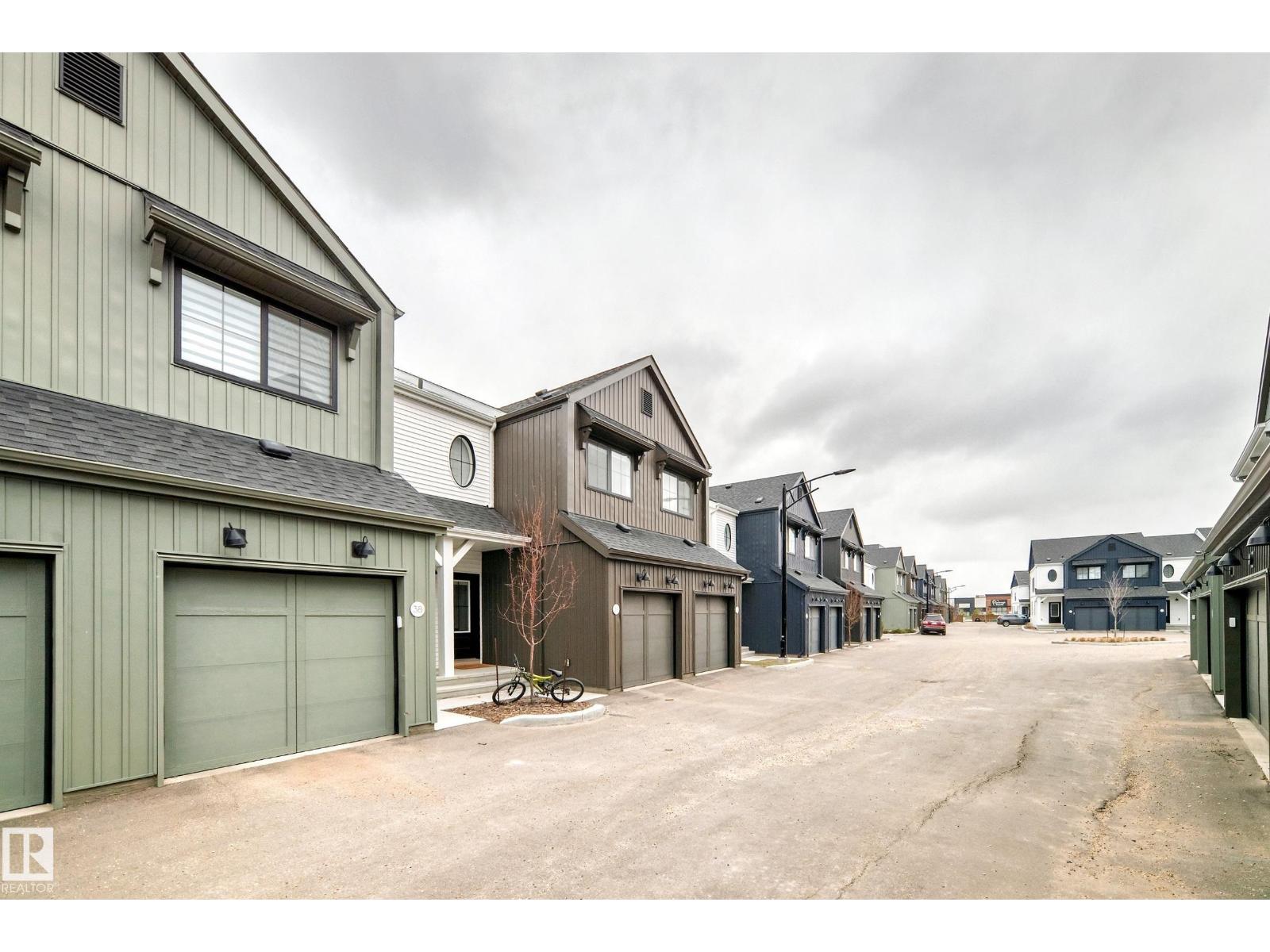 #38 1910 Collip VW SW, Edmonton