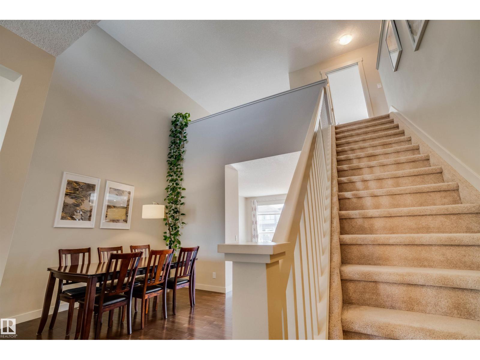 3843 AGAR GR SW, Edmonton