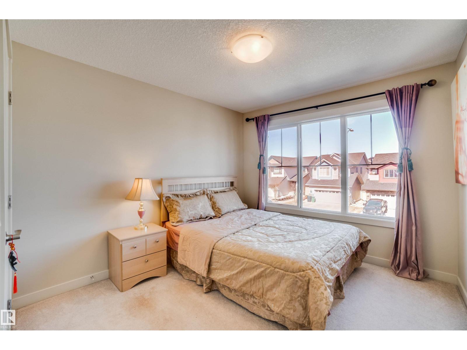 3843 AGAR GR SW, Edmonton