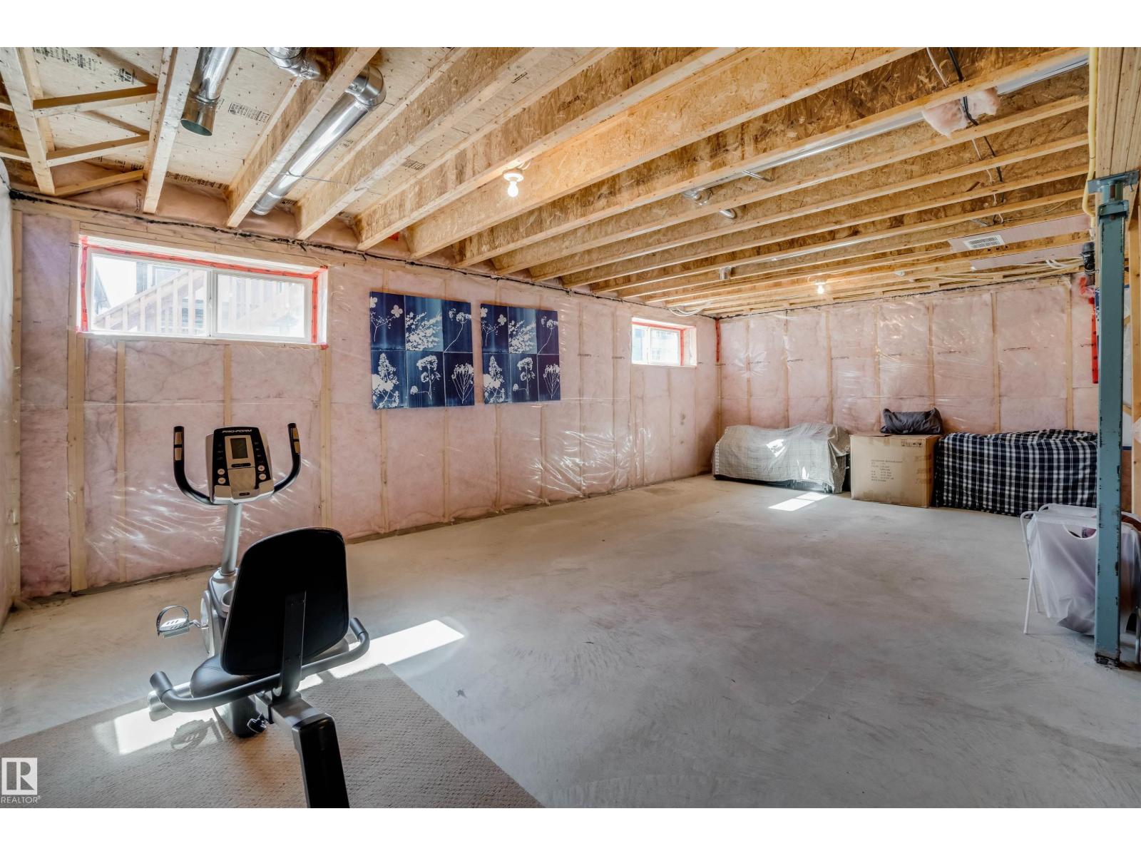 3843 AGAR GR SW, Edmonton