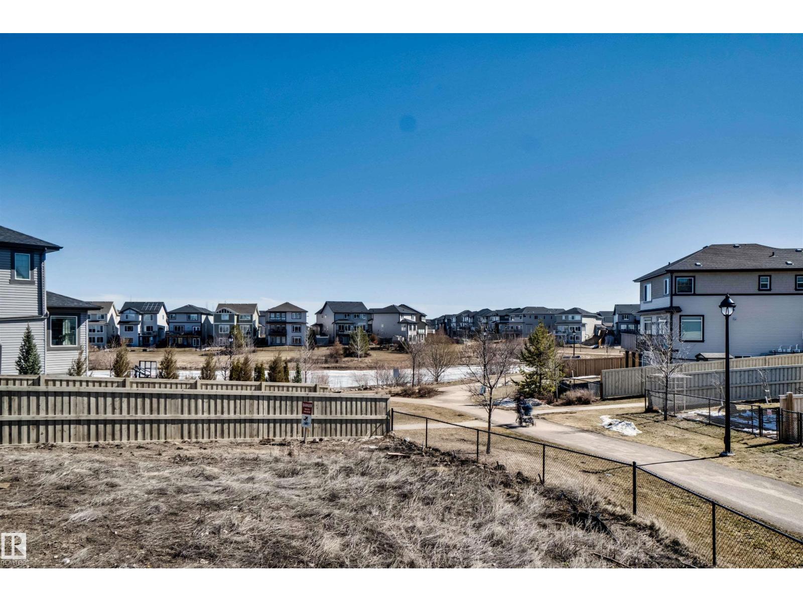 3843 AGAR GR SW, Edmonton