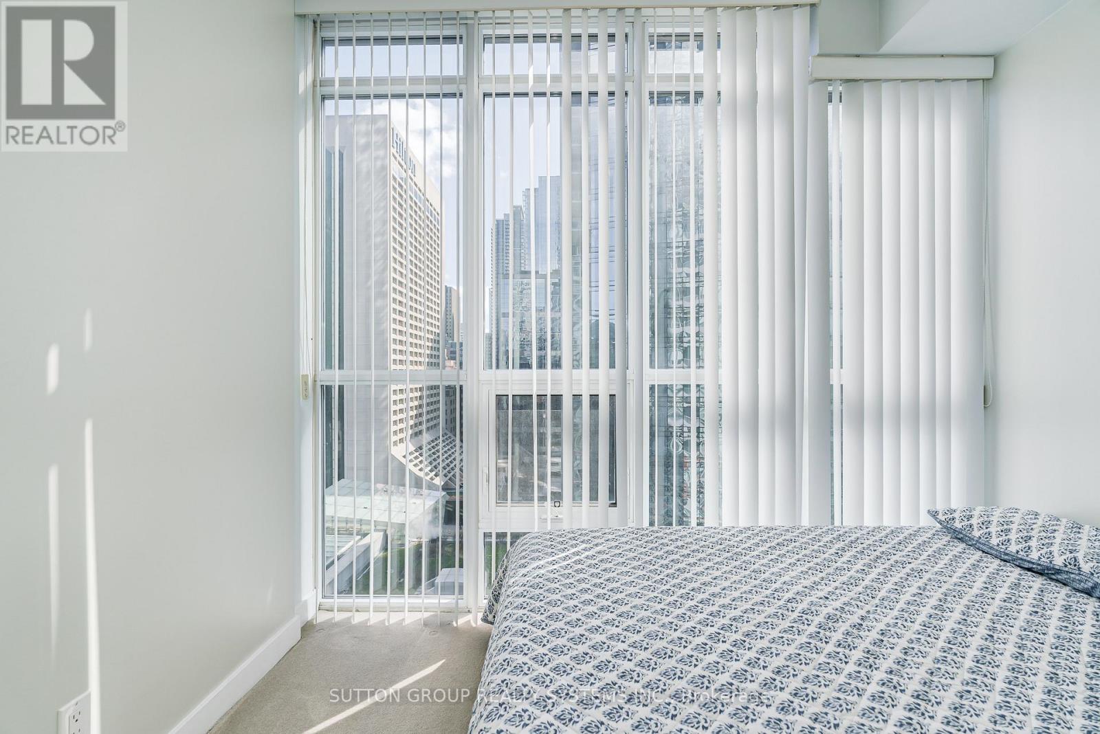 #1307 126 SIMCOE STREET - 18
