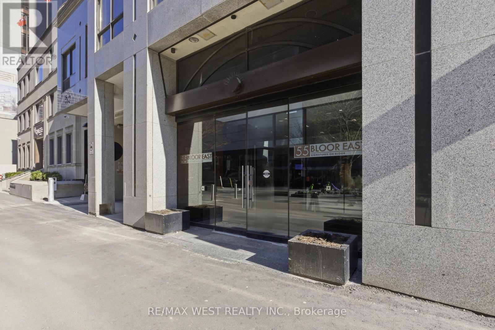 #1709 55 BLOOR STREET E - 1