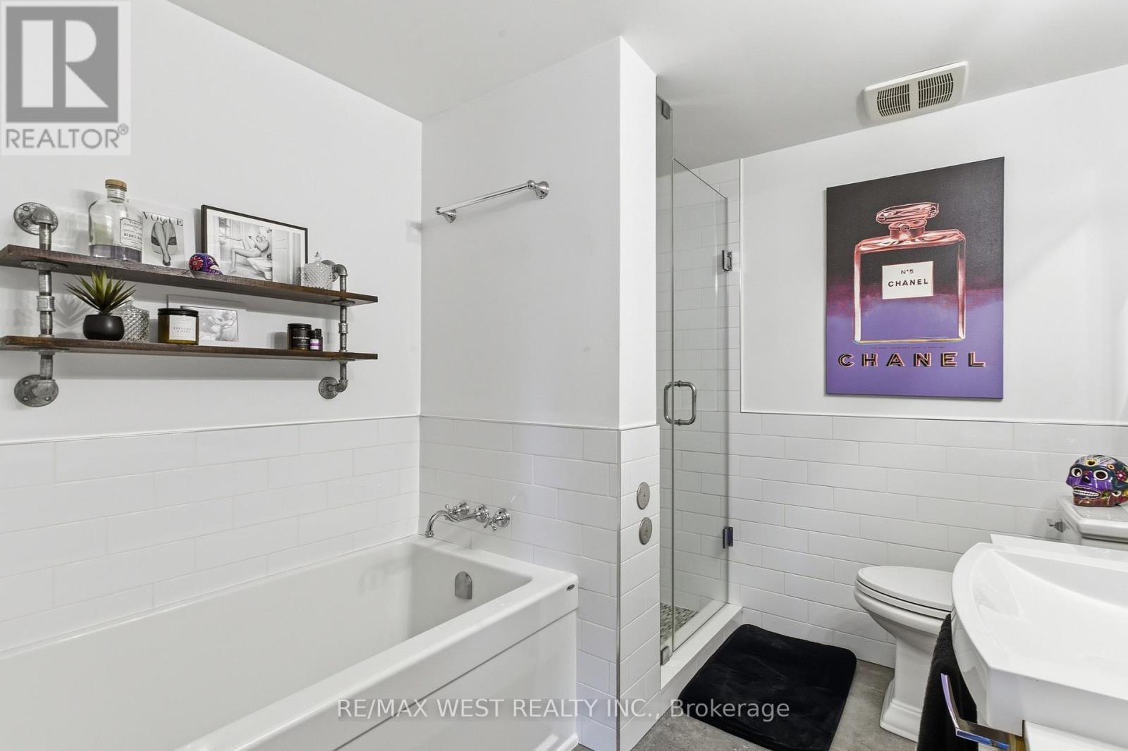 #1709 55 BLOOR STREET E - 11