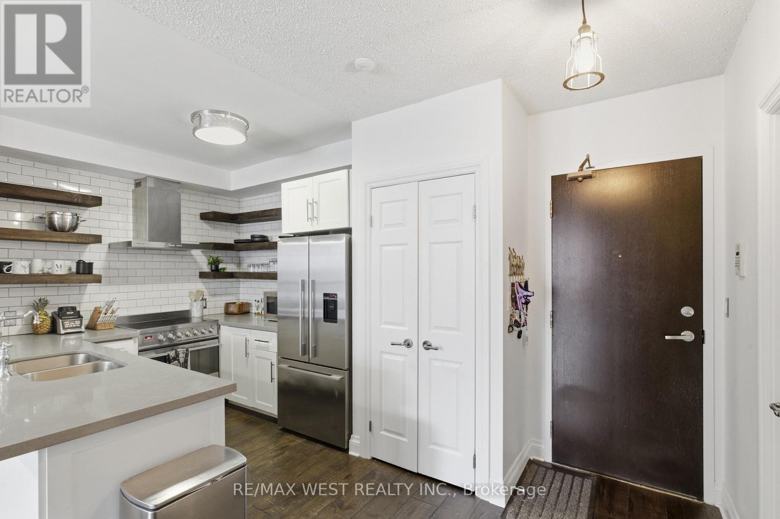 #1709 55 BLOOR STREET E - 5