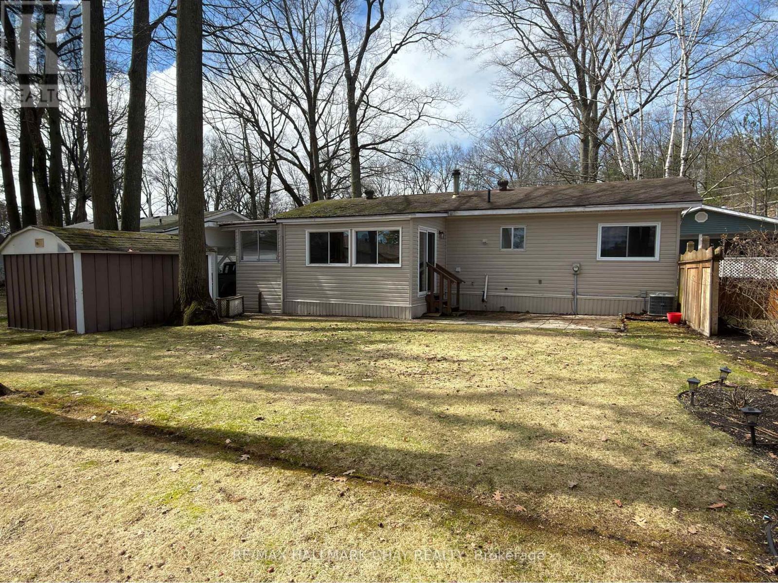 13 CARRUTHERS STREET N - Image 2