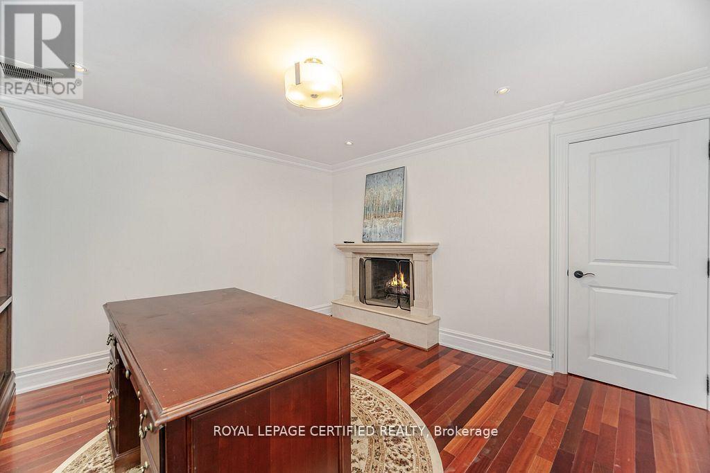 2197 COURRIER LANE — photo 23