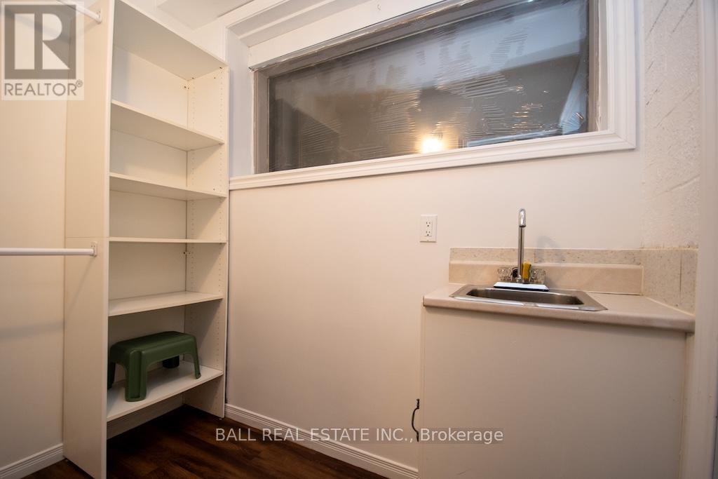 1684 SHERBROOKE STREET — photo 34