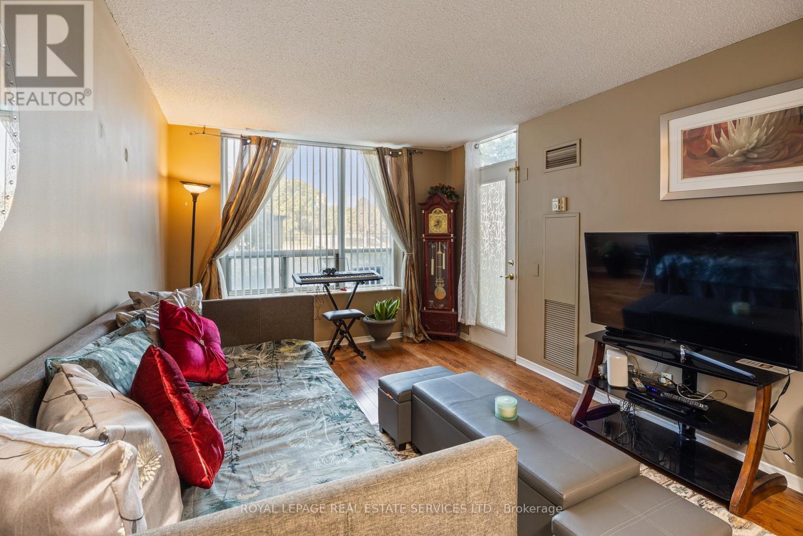 #101 9 NORTHERN HEIGHTS DRIVE - 9