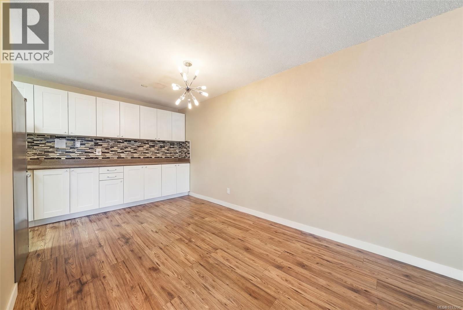 #103 3235 Quadra St - 13