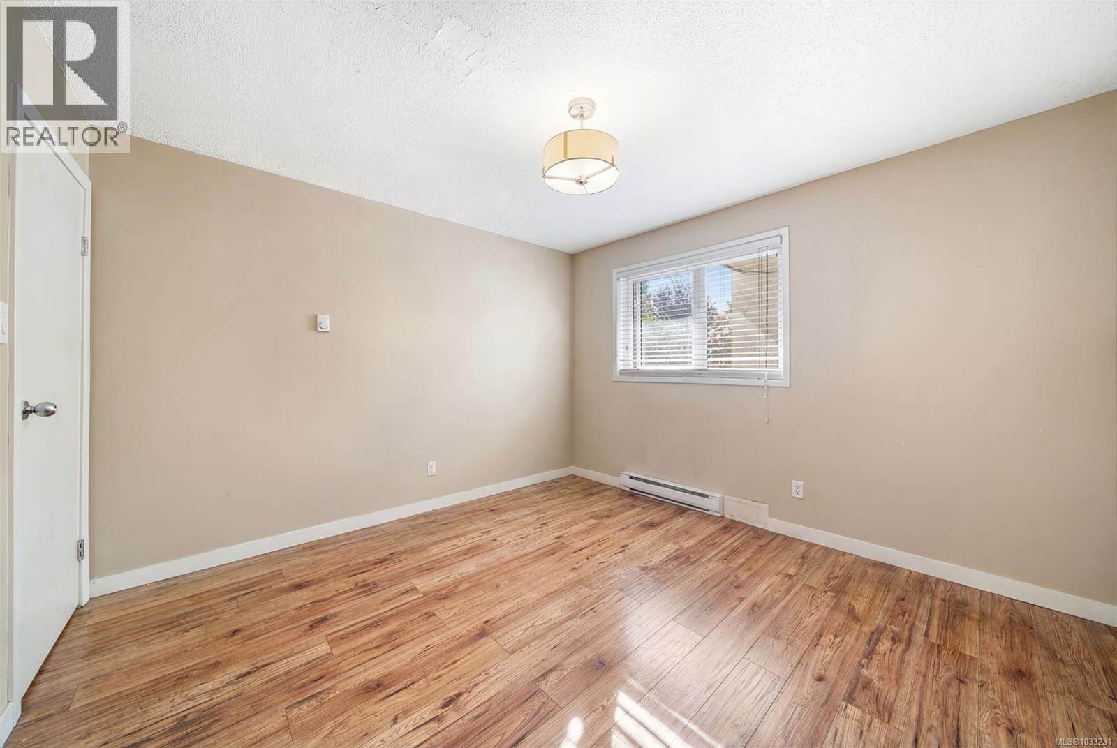 #103 3235 Quadra St - 5
