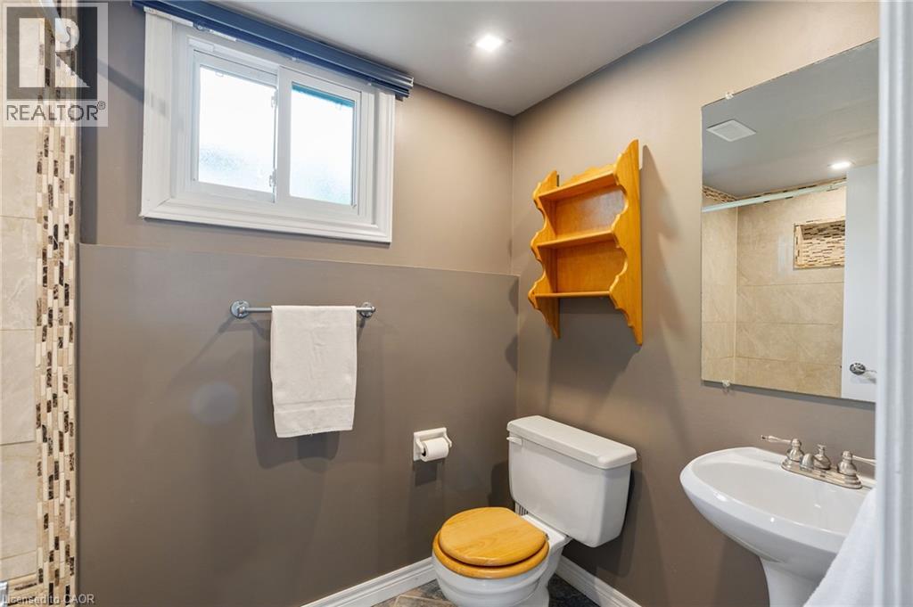 25 BURKE Drive - 35