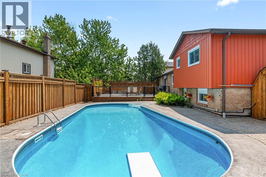 25 BURKE Drive - 43