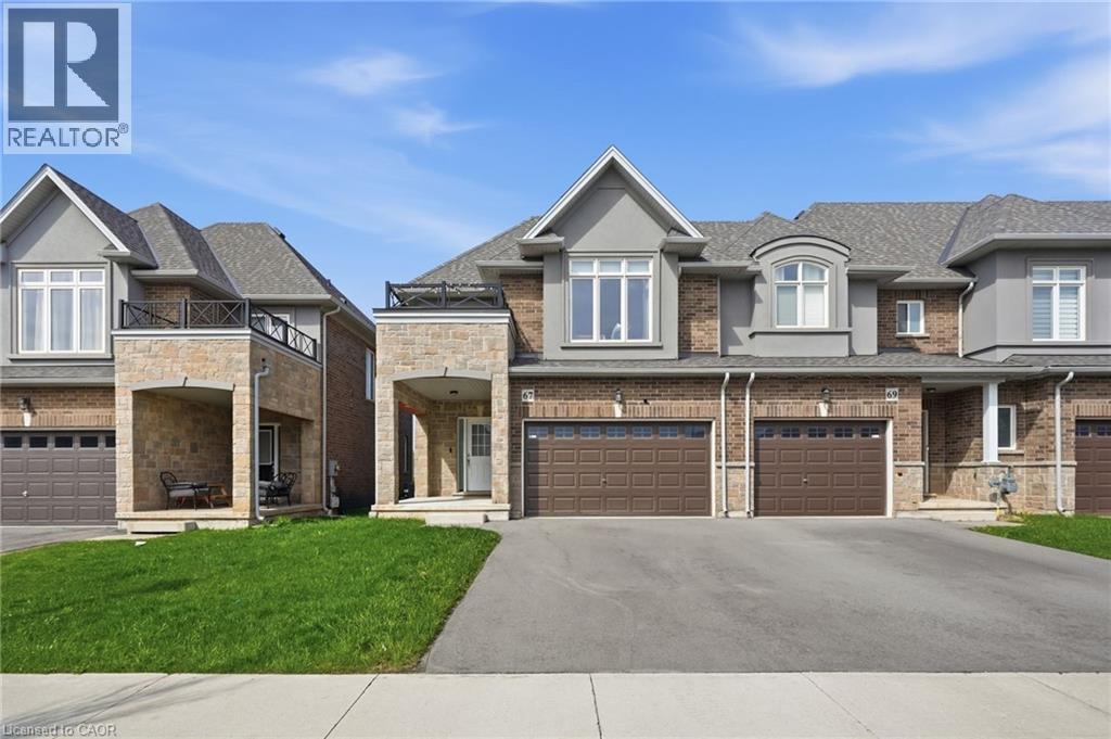 67 PINOT Crescent, Stoney Creek, Ontario, L8E0J9 — Photo 2