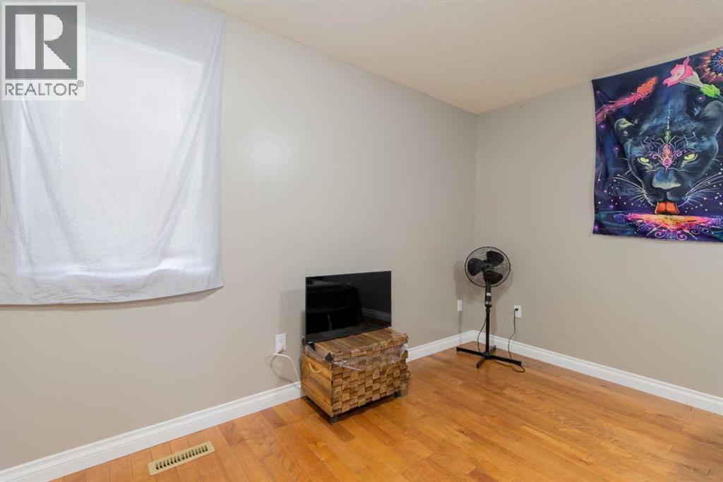 311 Barons Street — photo 31