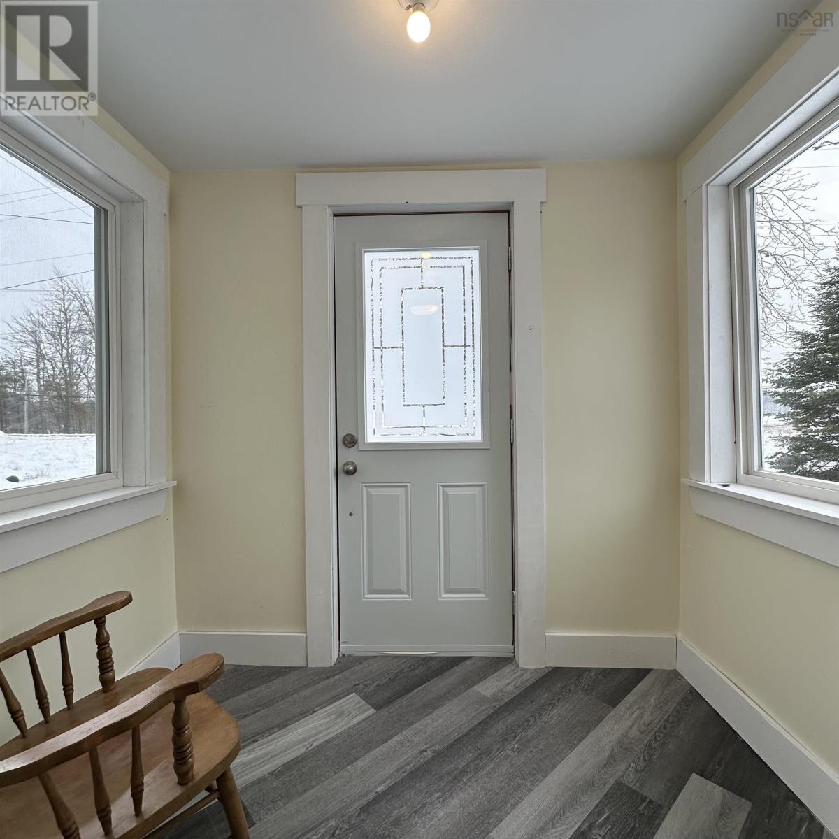 9744 Highway 8 — photo 3