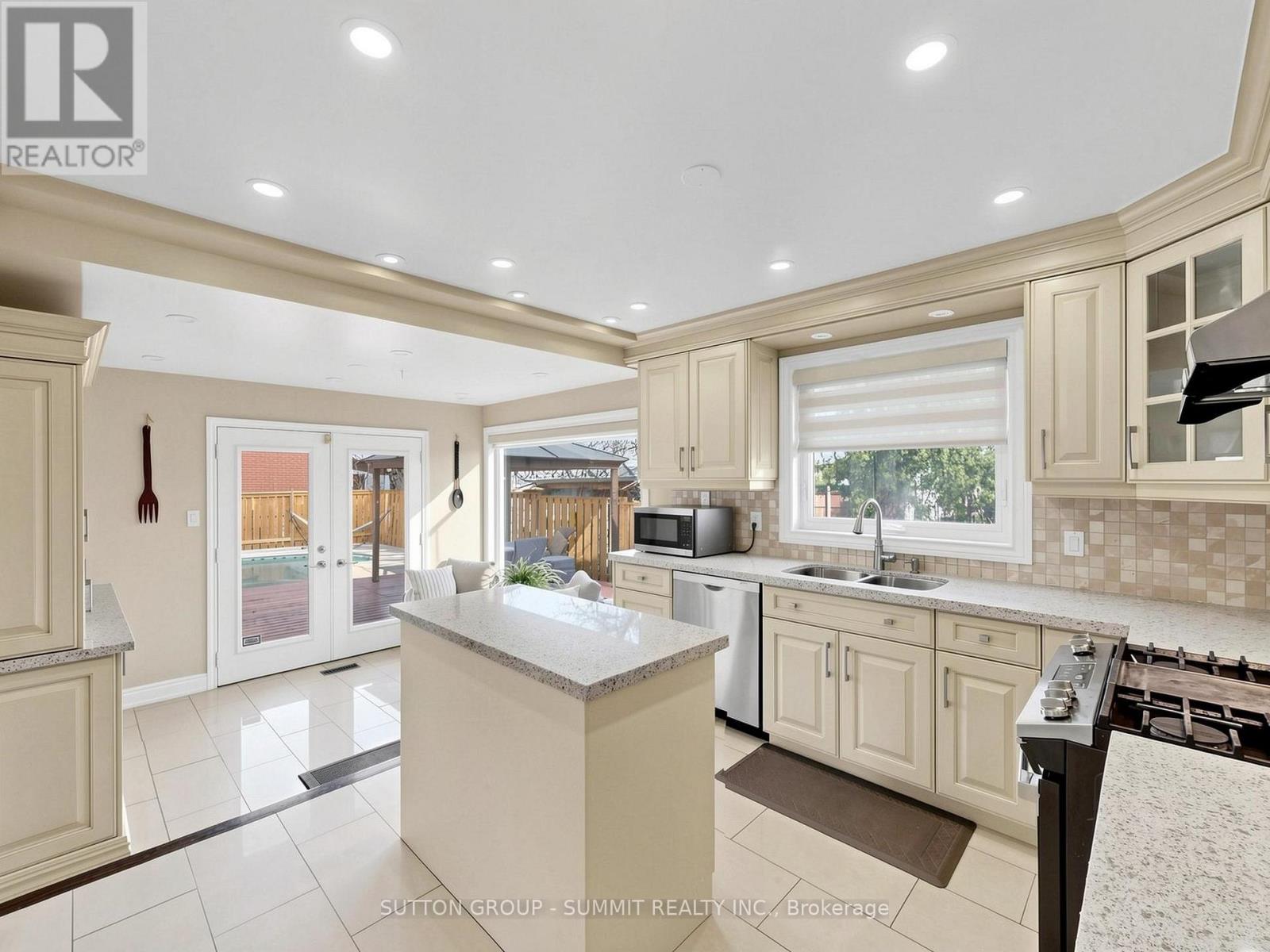 3485 CAWTHRA ROAD - 12