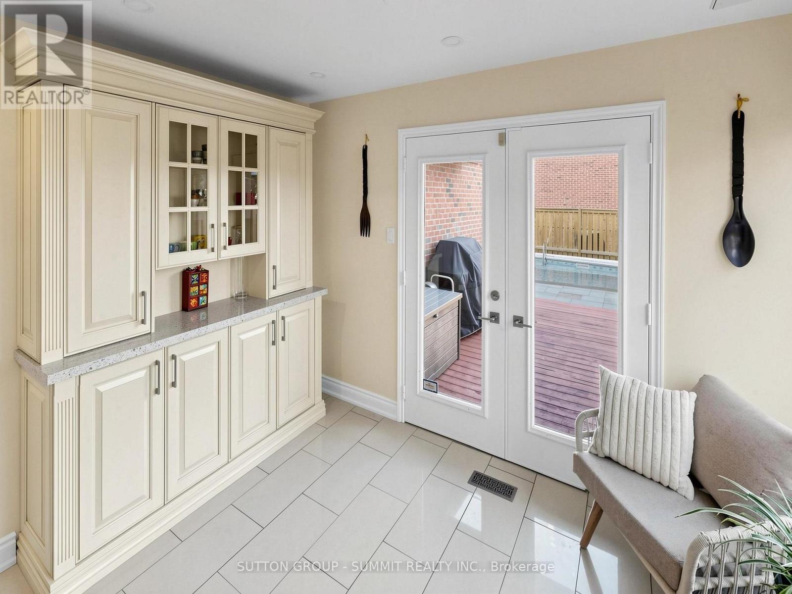 3485 CAWTHRA ROAD - 16