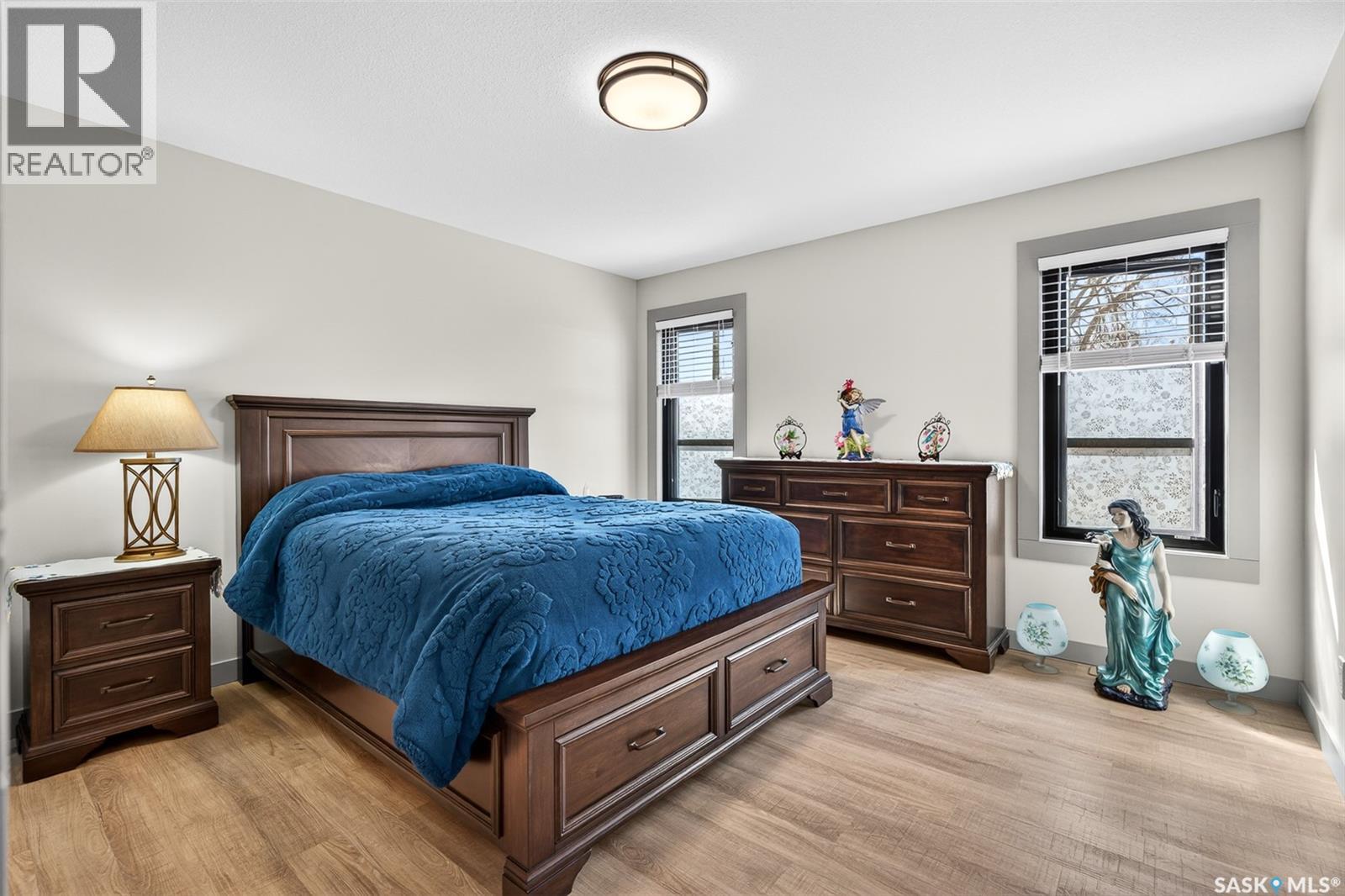 1160 Willow AVENUE - 25