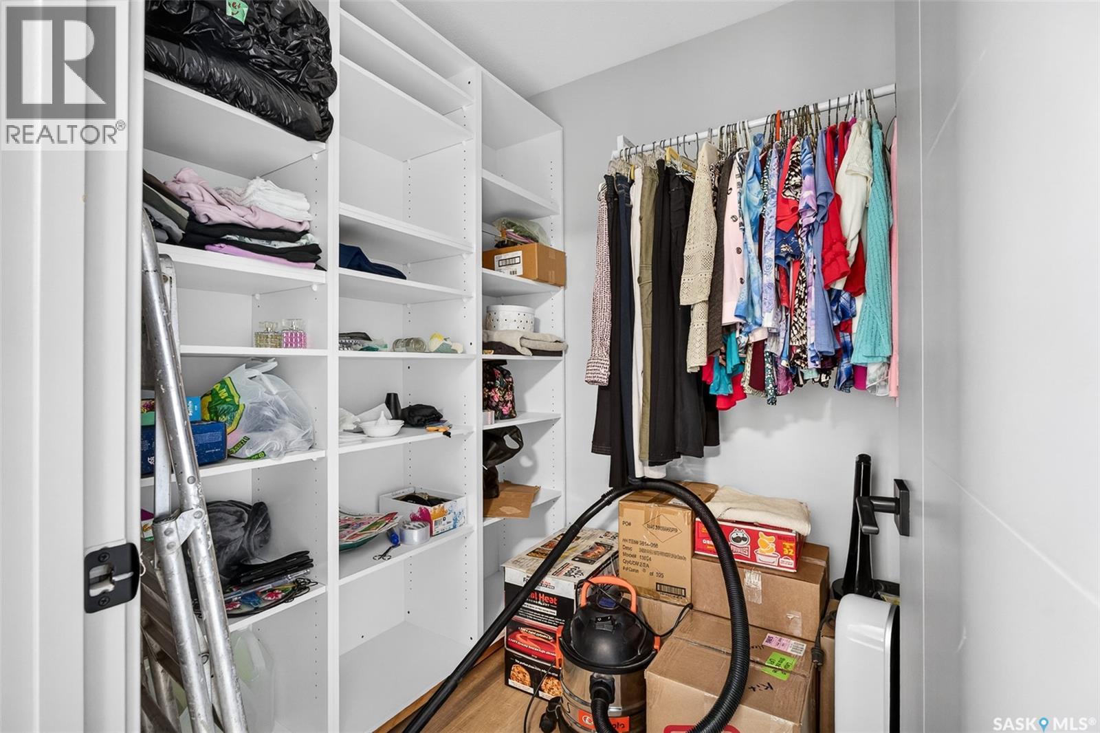 1160 Willow AVENUE - 30