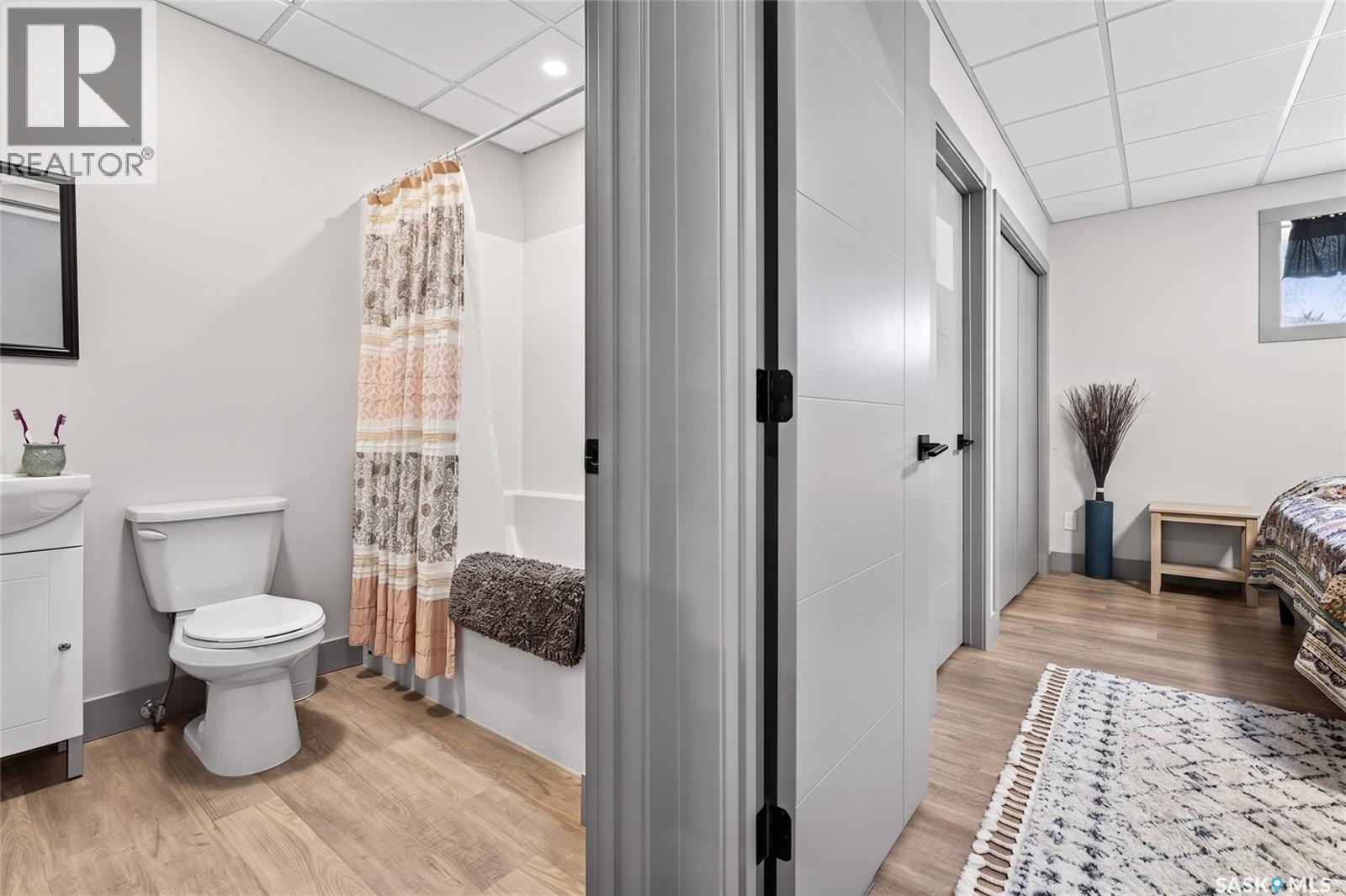 1160 Willow AVENUE - 43