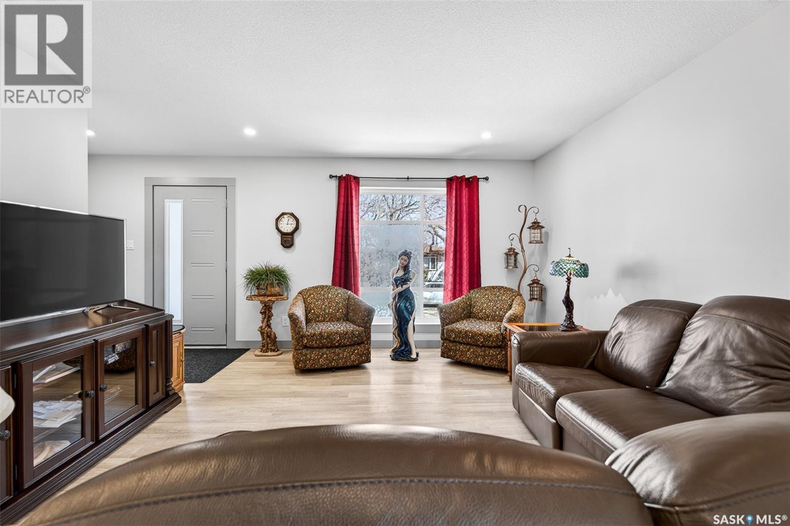 1160 Willow AVENUE - 6