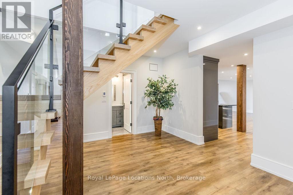 22 EAST JOHN STREET — photo 35