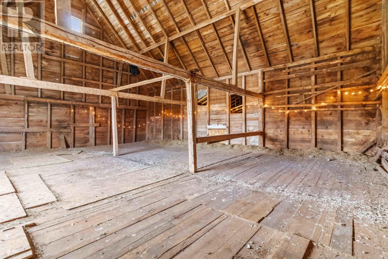 Property 45 of 49 of 2050 Indian Road