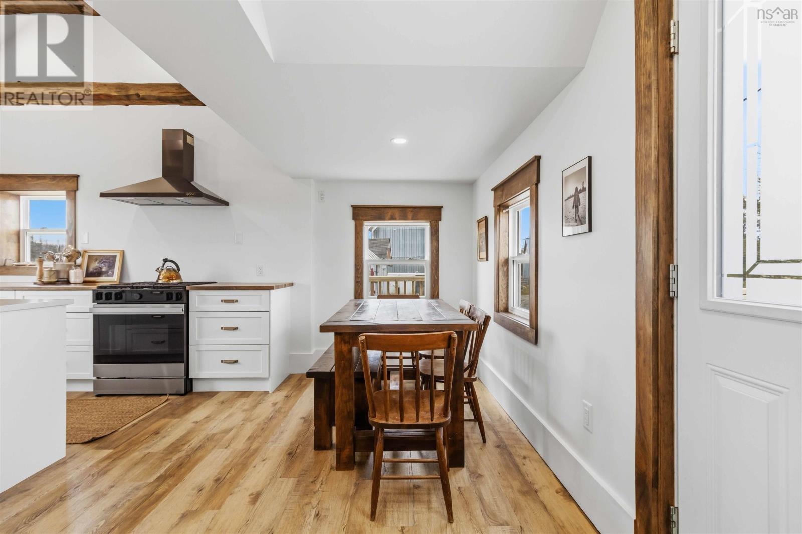 Property 15 of 49 of 2050 Indian Road