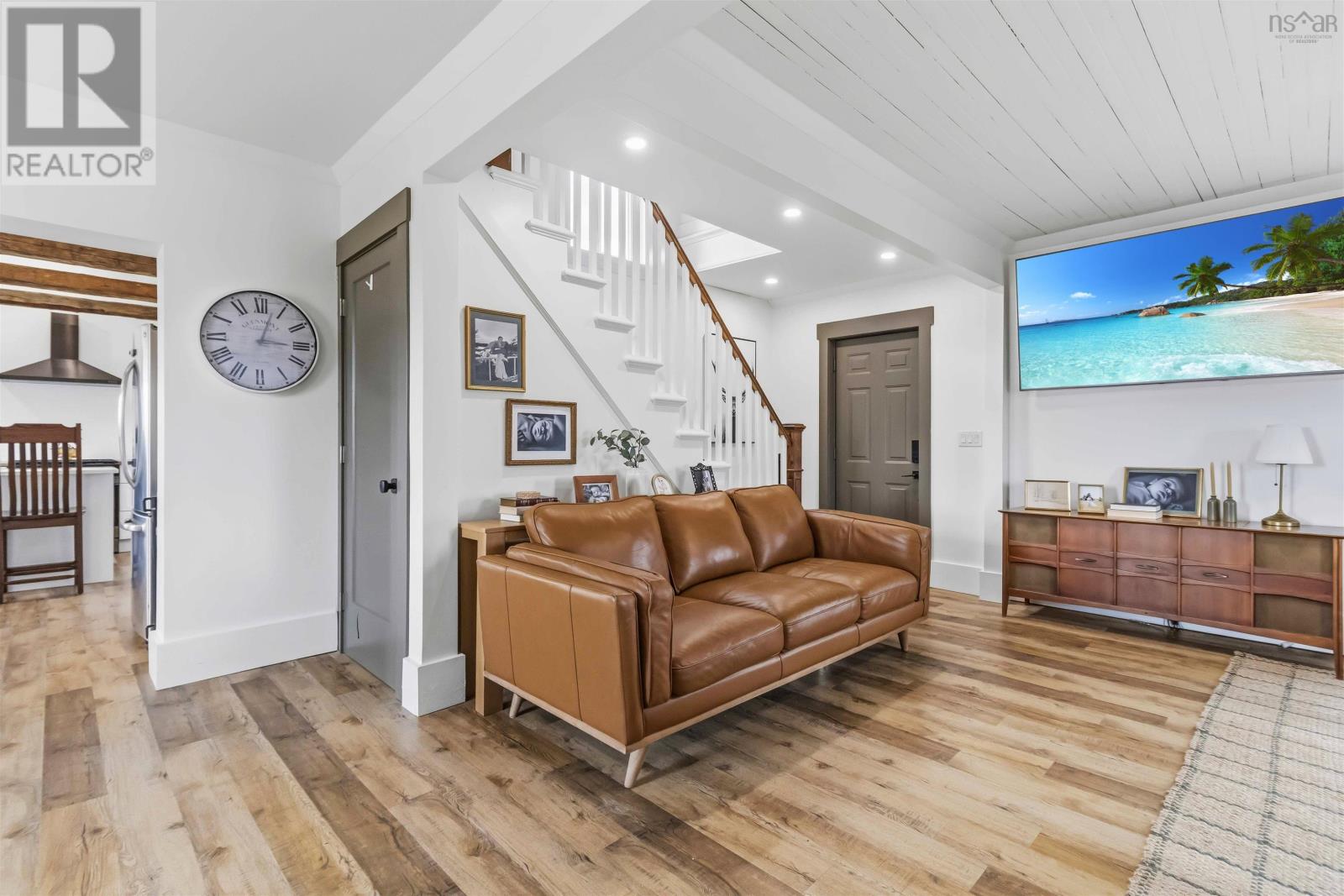 Property 26 of 49 of 2050 Indian Road