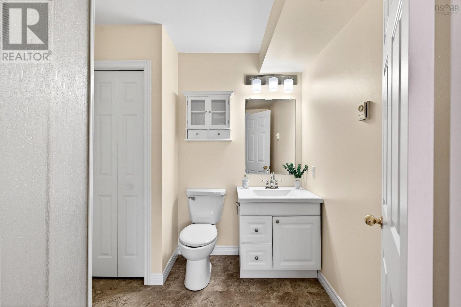 Property 29 of 47 of 147 Avenue Du Portage