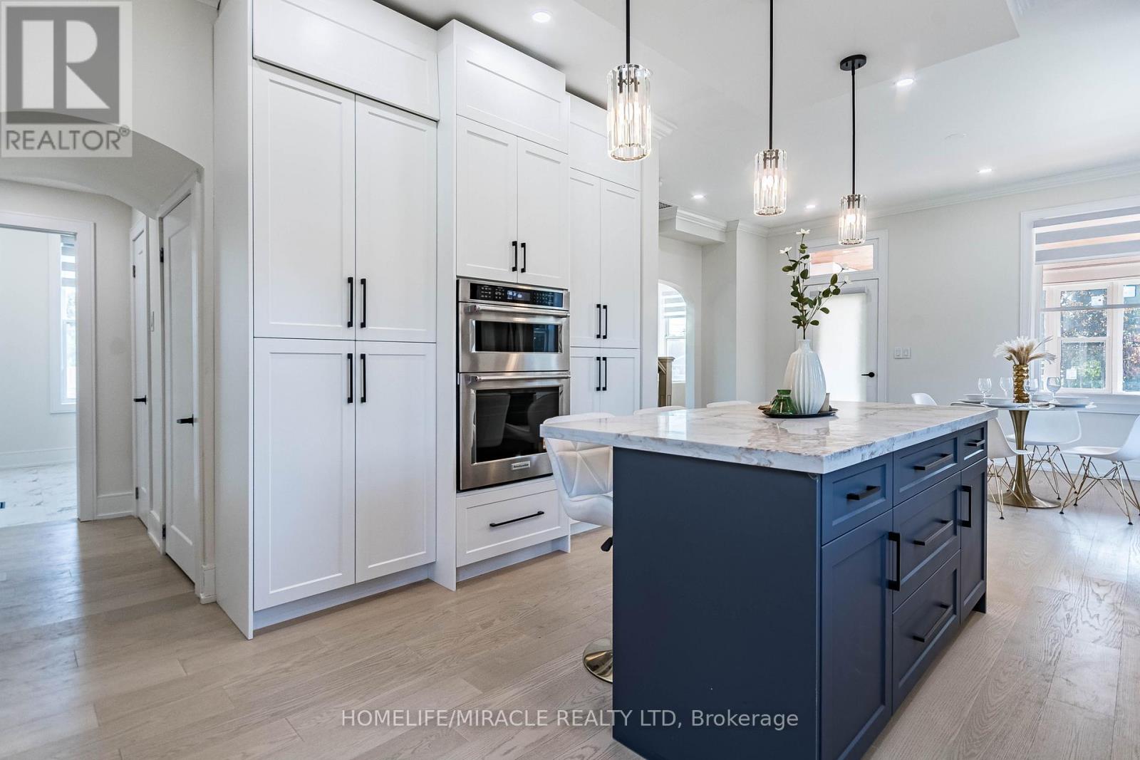 12 ORANGEVILLE STREET — photo 10