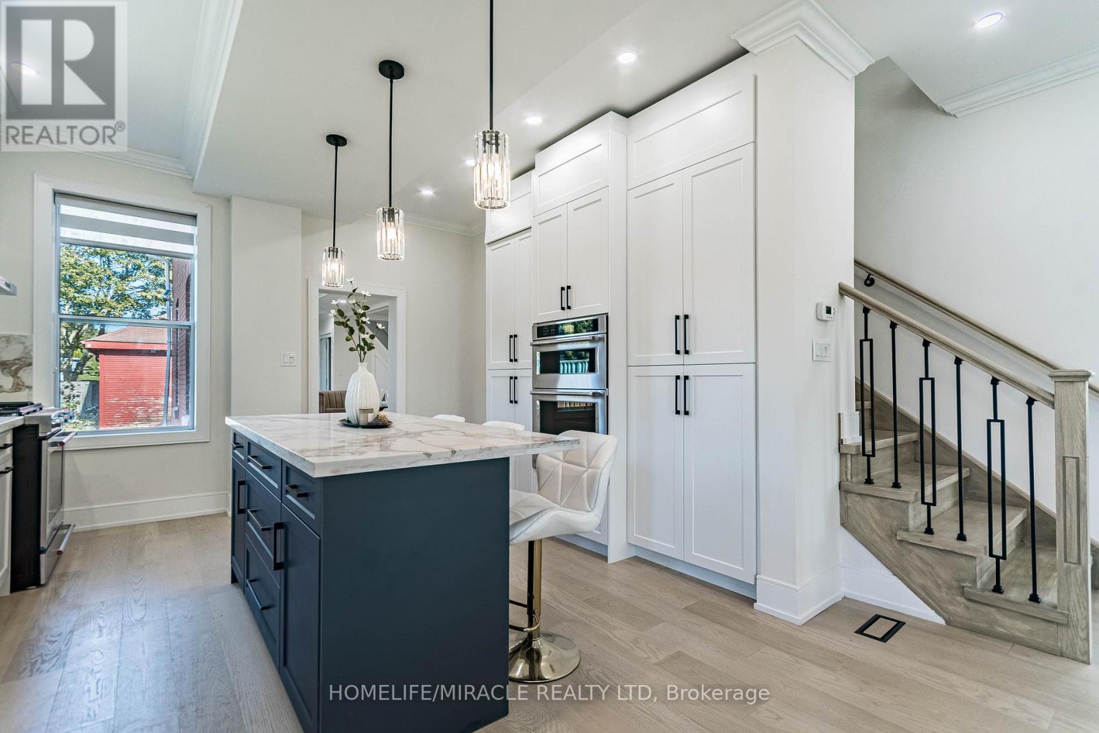 12 ORANGEVILLE STREET — photo 7