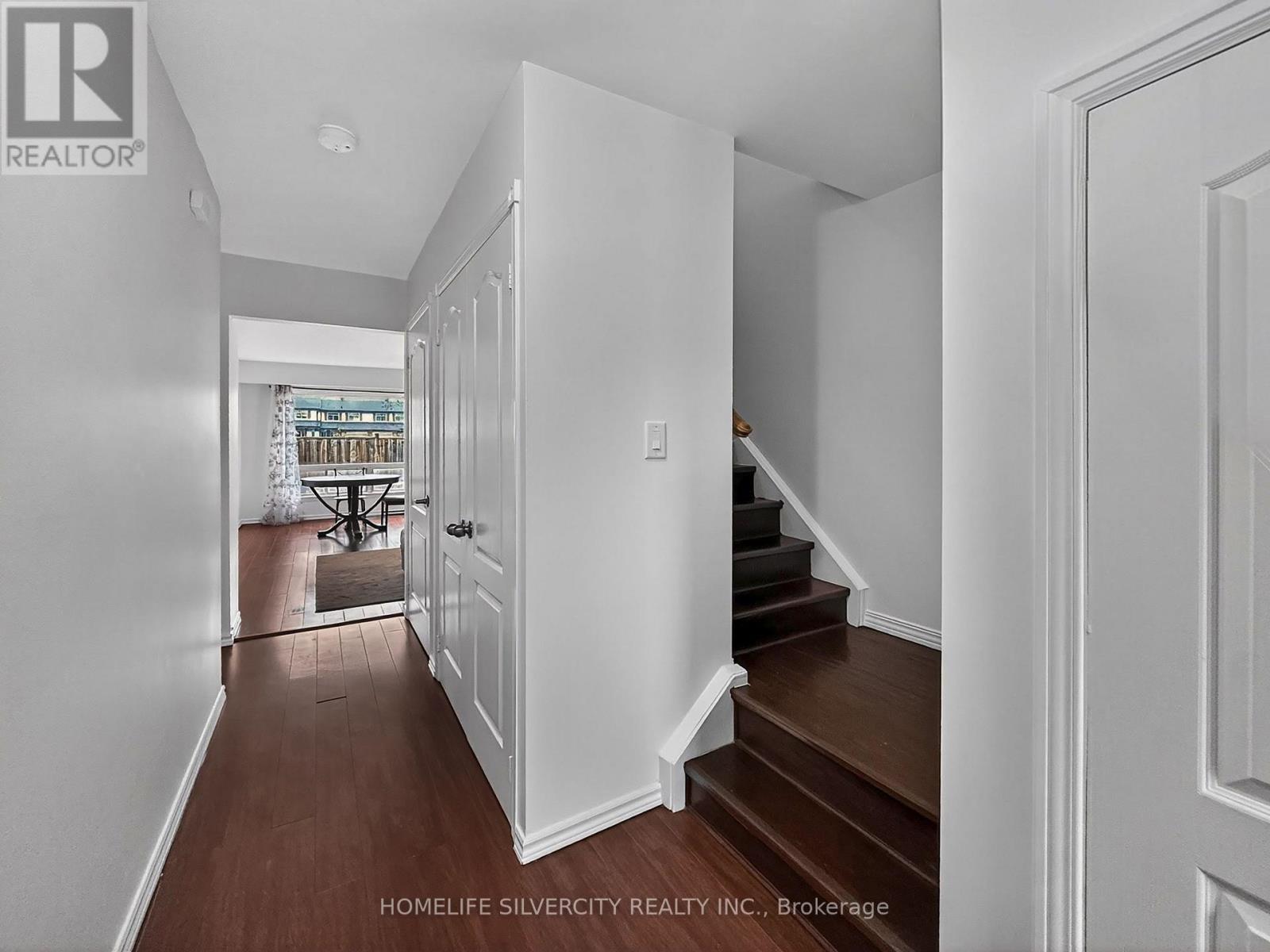 46 VODDEN COURT - photo 4