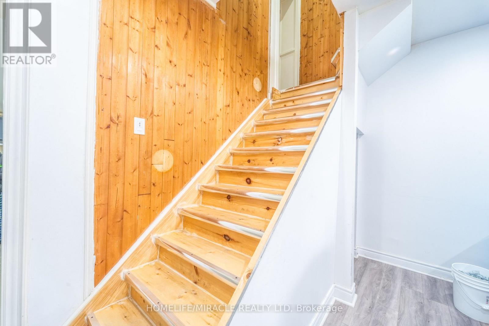 7964 WELLINGTON COUNTY 109 ROAD — photo 15